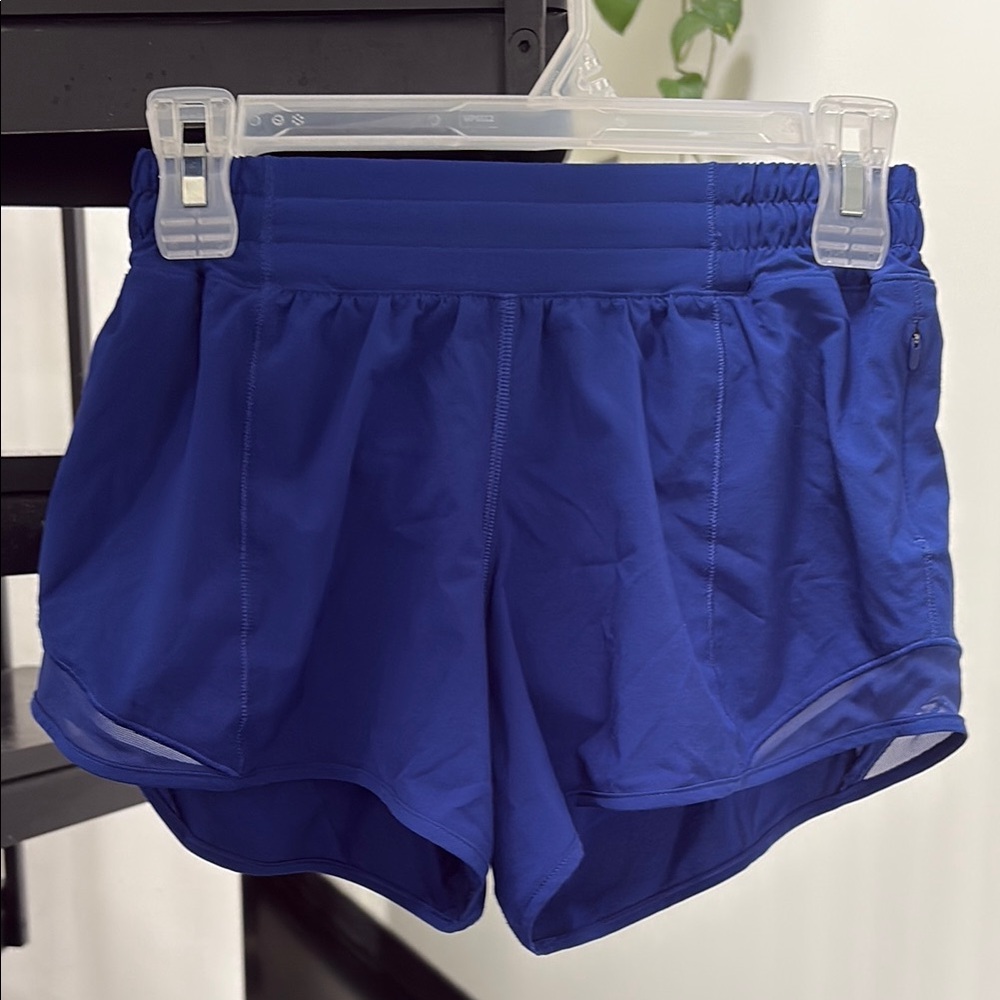 Lululemon Athletica Blue Hotty Hot Low-rise Lined Short 2.5” - Picture 1 of 2